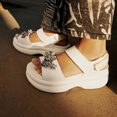 Crocs Soho platform szandálok: kényelem és modern dizájn