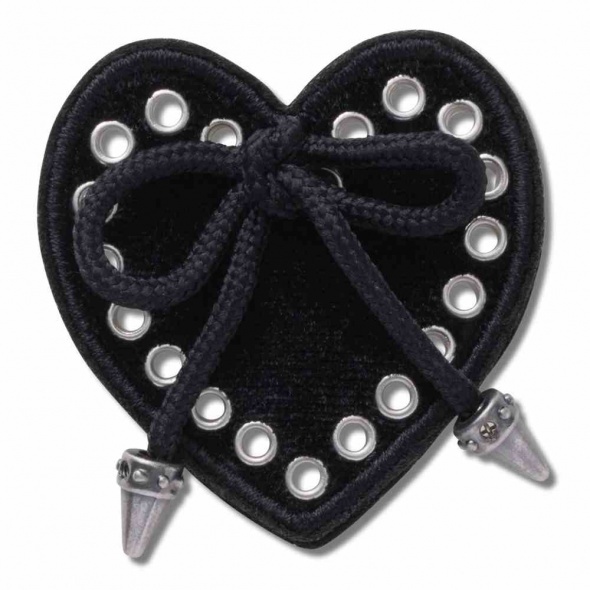 Crocs Jibbitz Fekete szív masnival papucs kiegészítő