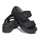 Crocs Brooklyn Buckle Low Wedge W Női szandál