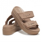 Crocs Brooklyn Buckle Low Wedge W Női szandál
