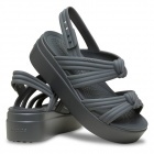 Crocs Brooklyn Knot Low Wedge női szandál