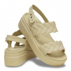 Crocs Brooklyn Woven Upper Low Wedge Női szandál