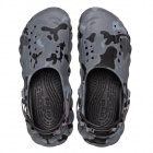 Crocs Echo Duck Camo Clog Férfi papucs